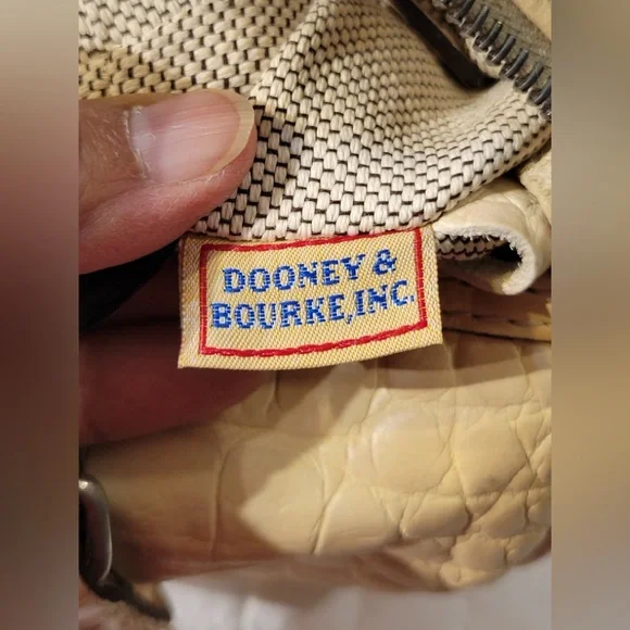 VTG Y2K Dooney & Bourke Cream Alligator Embossed Leather Satchel Barrel Purse 90 - Picture 5 of 8